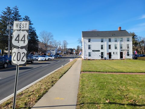 US Route 44, Avon town center