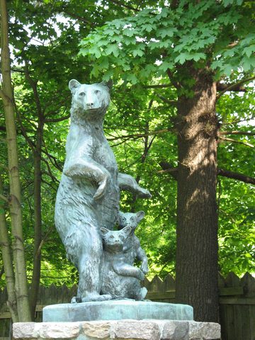 Collis P. Huntington State Park bear sculpture