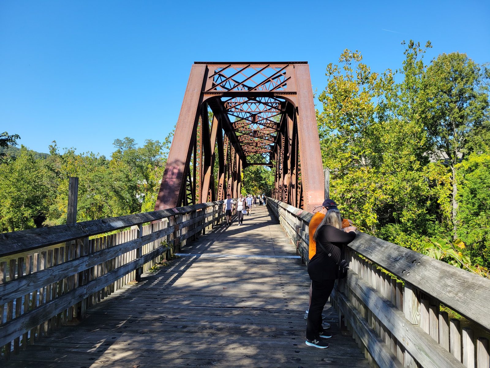Farmington River Trail bridge, Collinsville