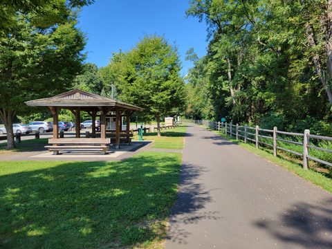 Farmington River Trail, Unionville