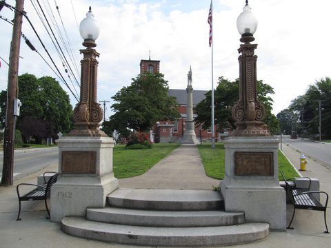 Jewett City center
