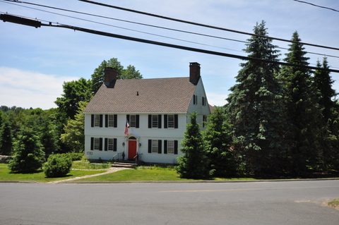 Harwinton town green, 1783 colonial