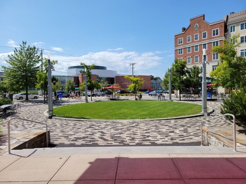 Betsy Paterson Square, Storrs Center