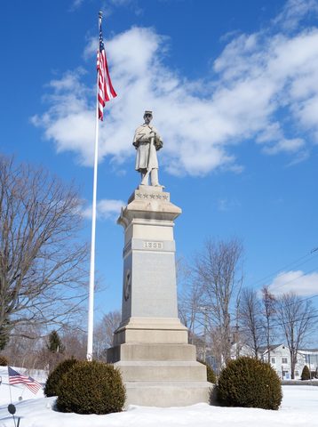 Soldier monument, Suffield green