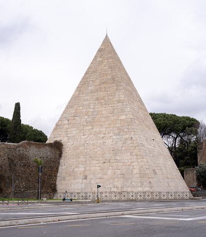 Piramide di Caio Cestio