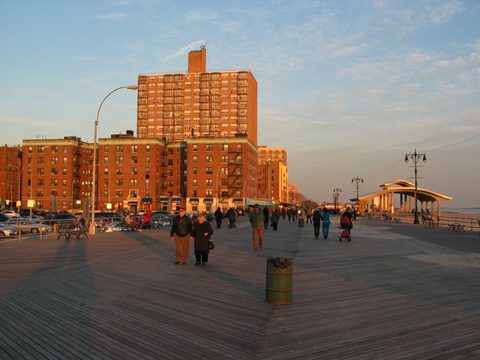 The boardwalk at Brighton 4th Street
