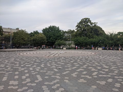 Center plaza, Maria Hernandez Park