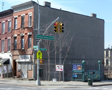 Rockaway Avenue station entrance on Fulton Street