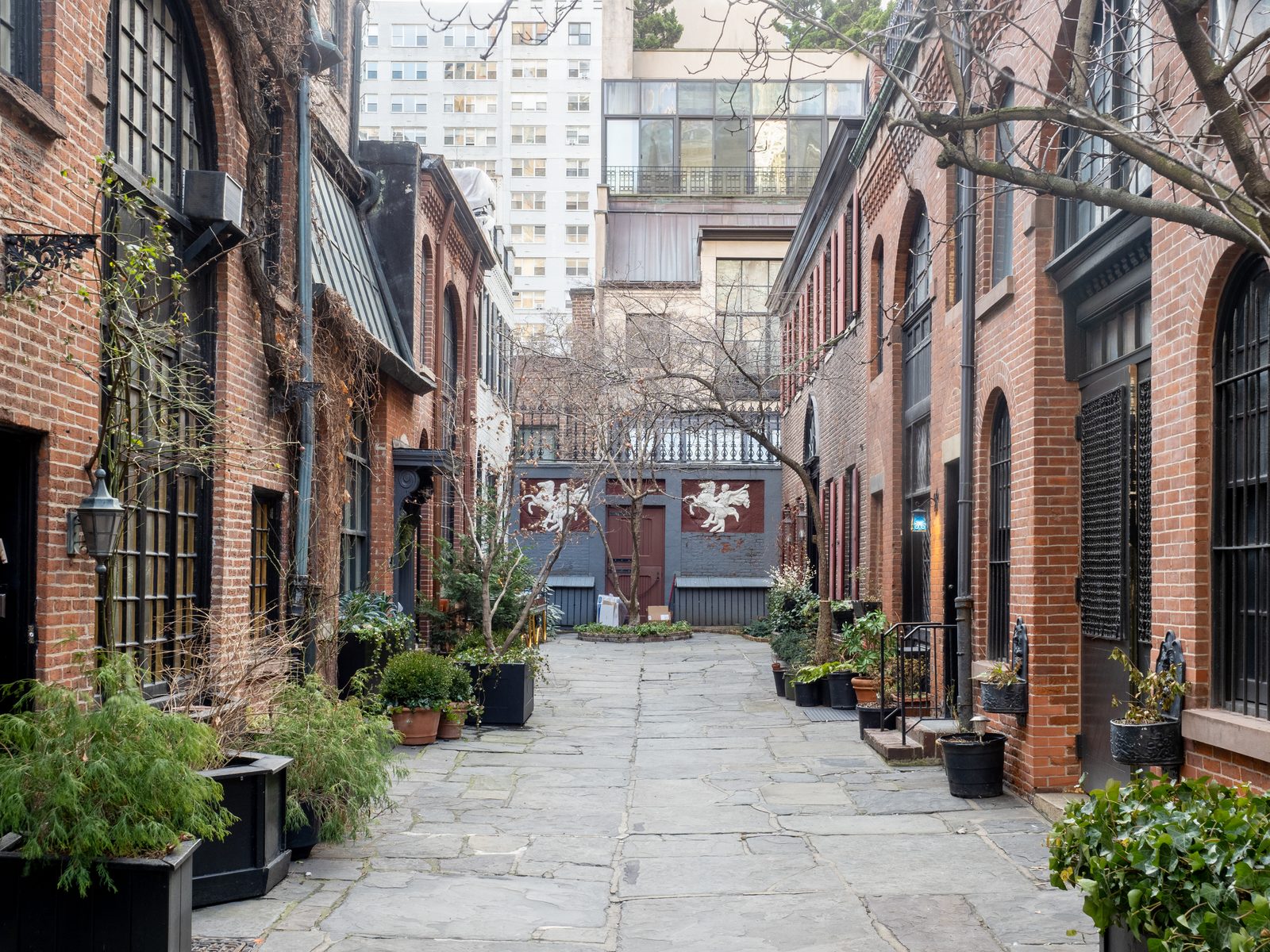 Sniffen Court