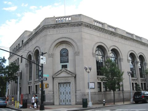 Ridgewood Savings Bank at Forest Avenue
