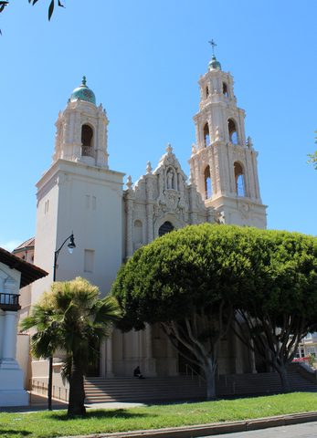Mission Dolores Basilica and the adobe chapel on Dolores Street
